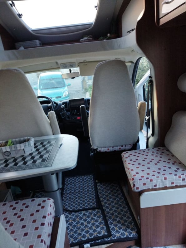 Kati couture broderie : tissus d'assises 7